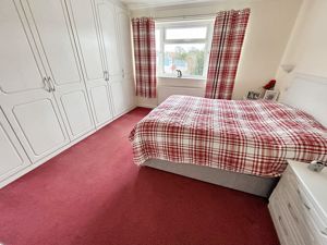 Bedroom- click for photo gallery